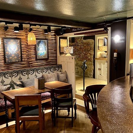 The Swan Inn Чіддінгфолд Екстер'єр фото